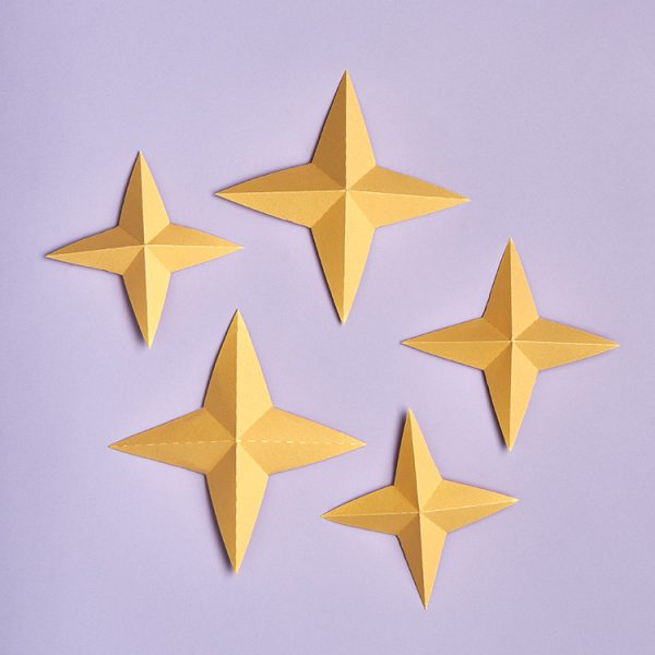 Four-pointed 3D paper star