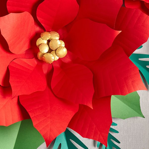 Paper poinsettia flower DIY