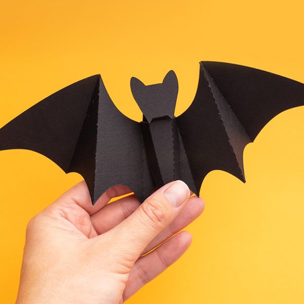 DIY paper bat halloween decor